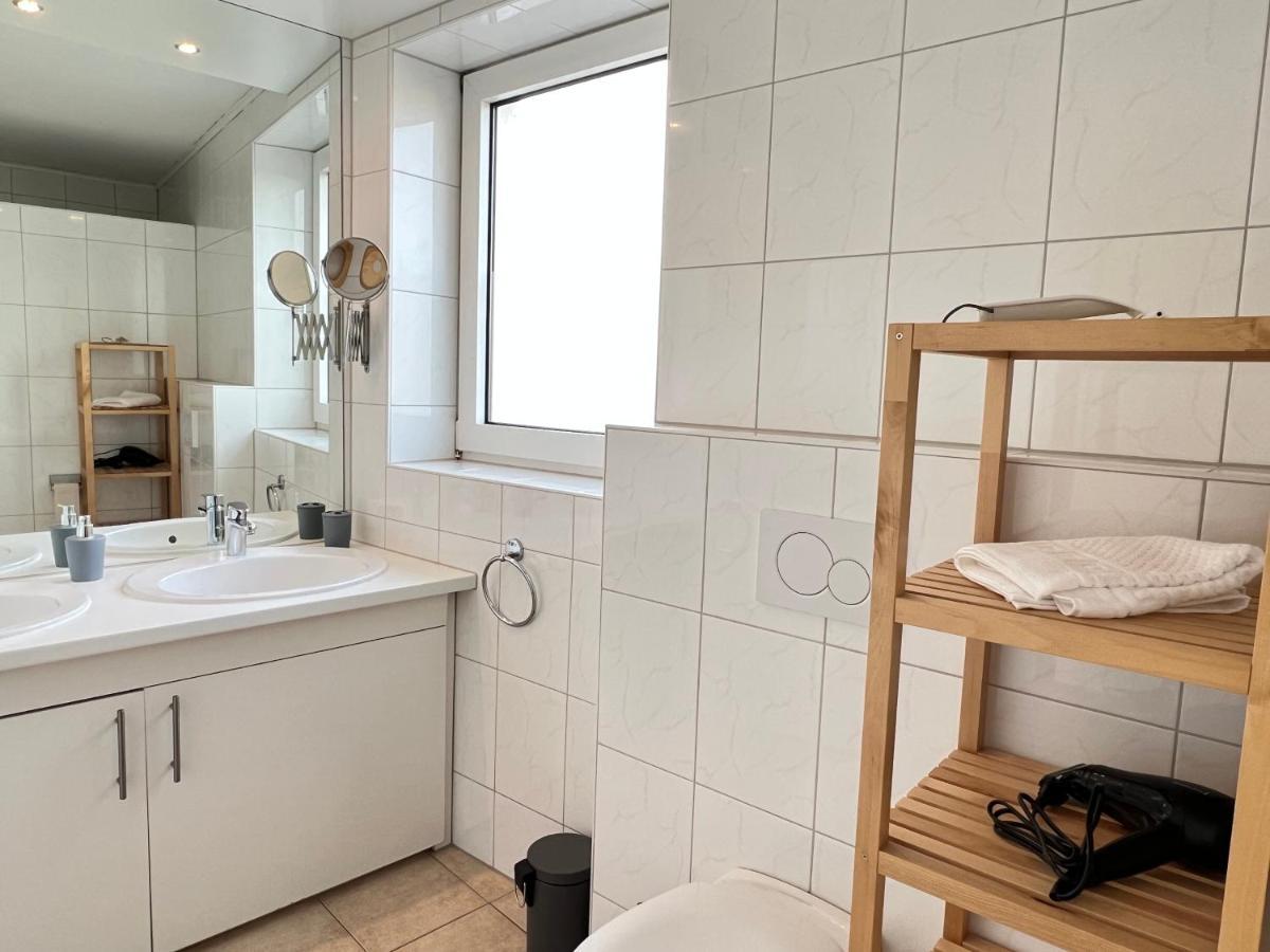 Der Schwan 7 - 3 Schlafzimmer - 2 Balkone - Zentral - 100 Qm Duren Luaran gambar