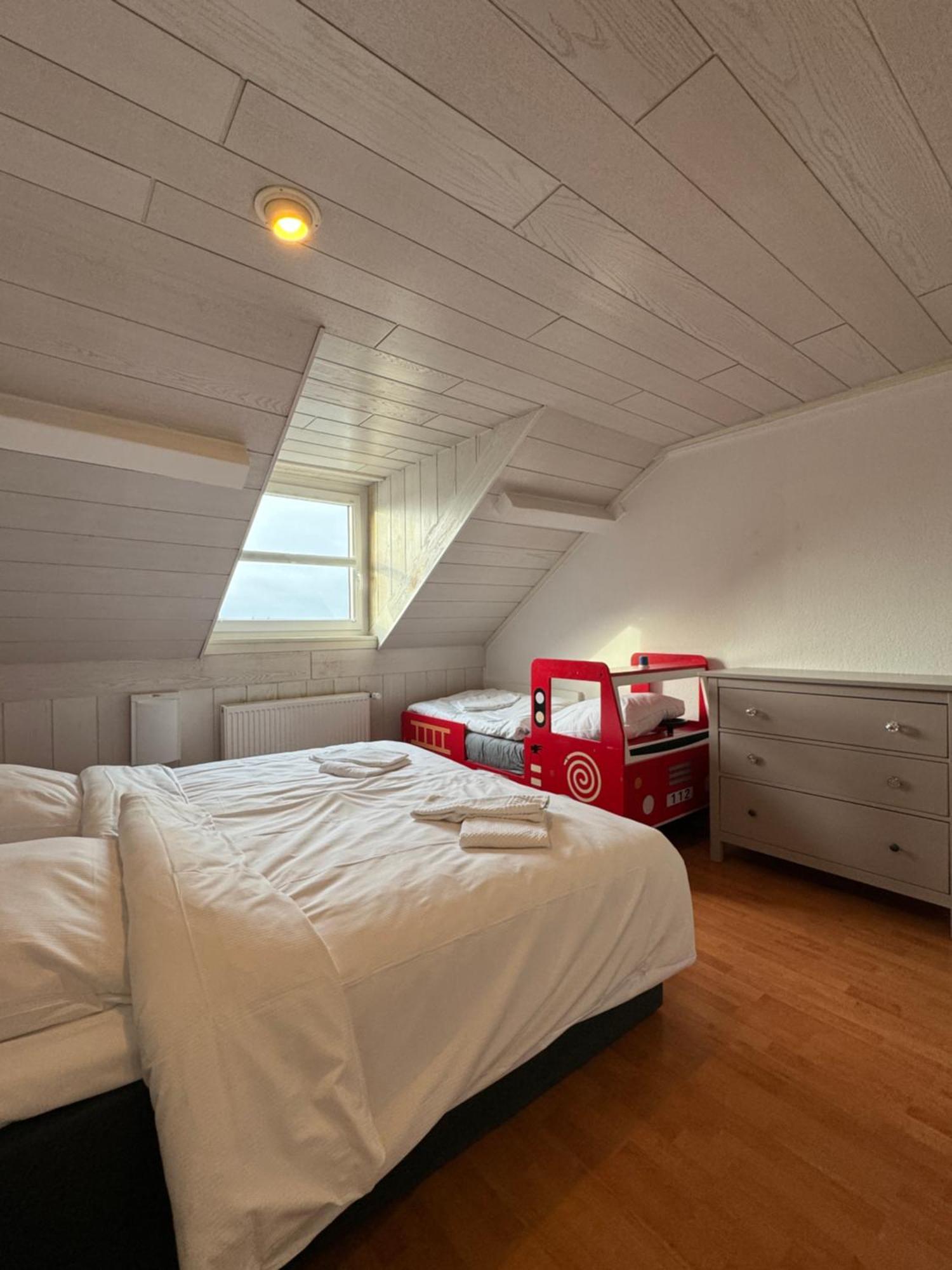 Der Schwan 7 - 3 Schlafzimmer - 2 Balkone - Zentral - 100 Qm Duren Luaran gambar
