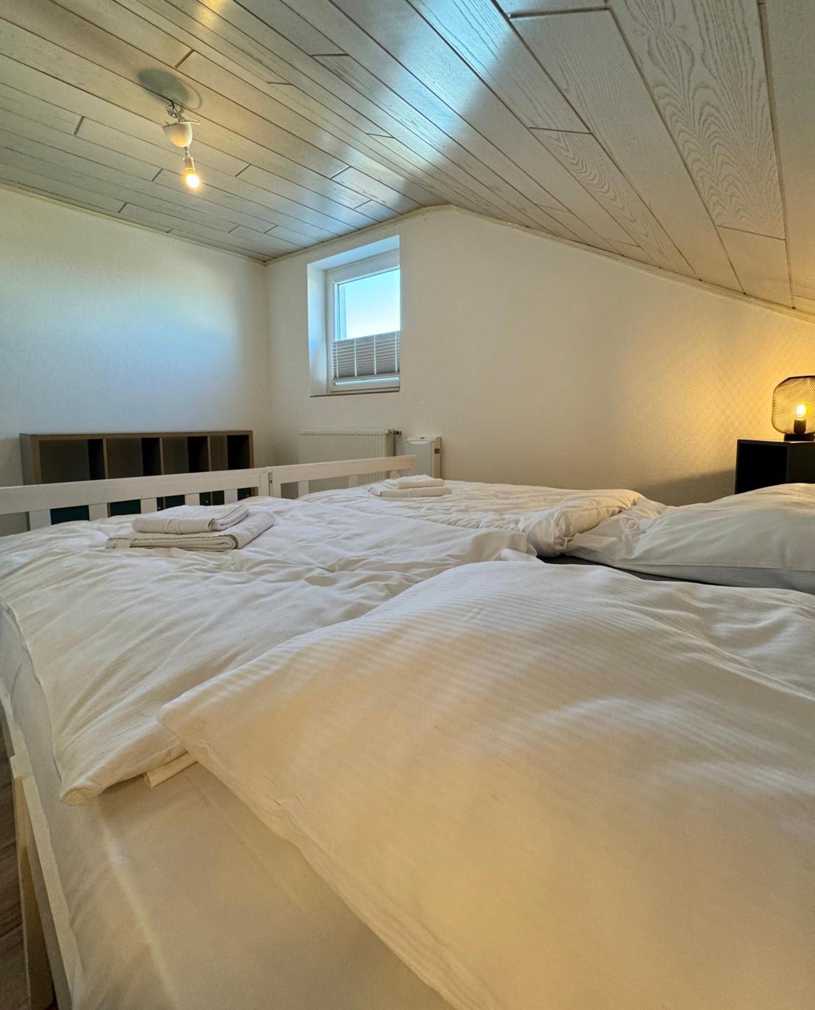 Der Schwan 7 - 3 Schlafzimmer - 2 Balkone - Zentral - 100 Qm Duren Luaran gambar